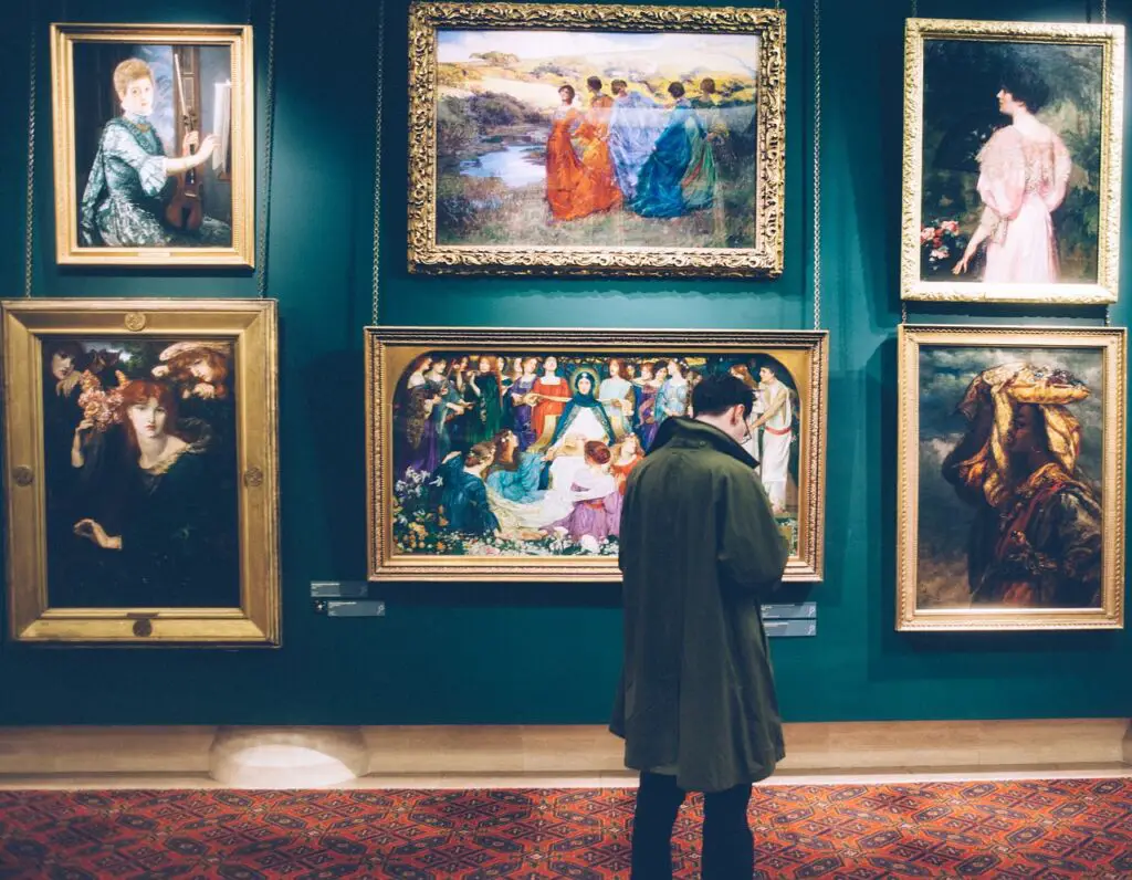 40 phrases utiles pour la visite d’un musée